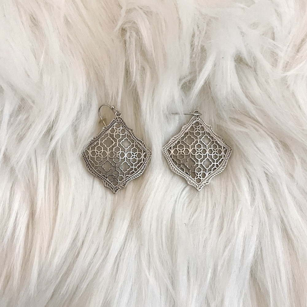 Kendra Scott | Silver Kirsten Drop Earrings